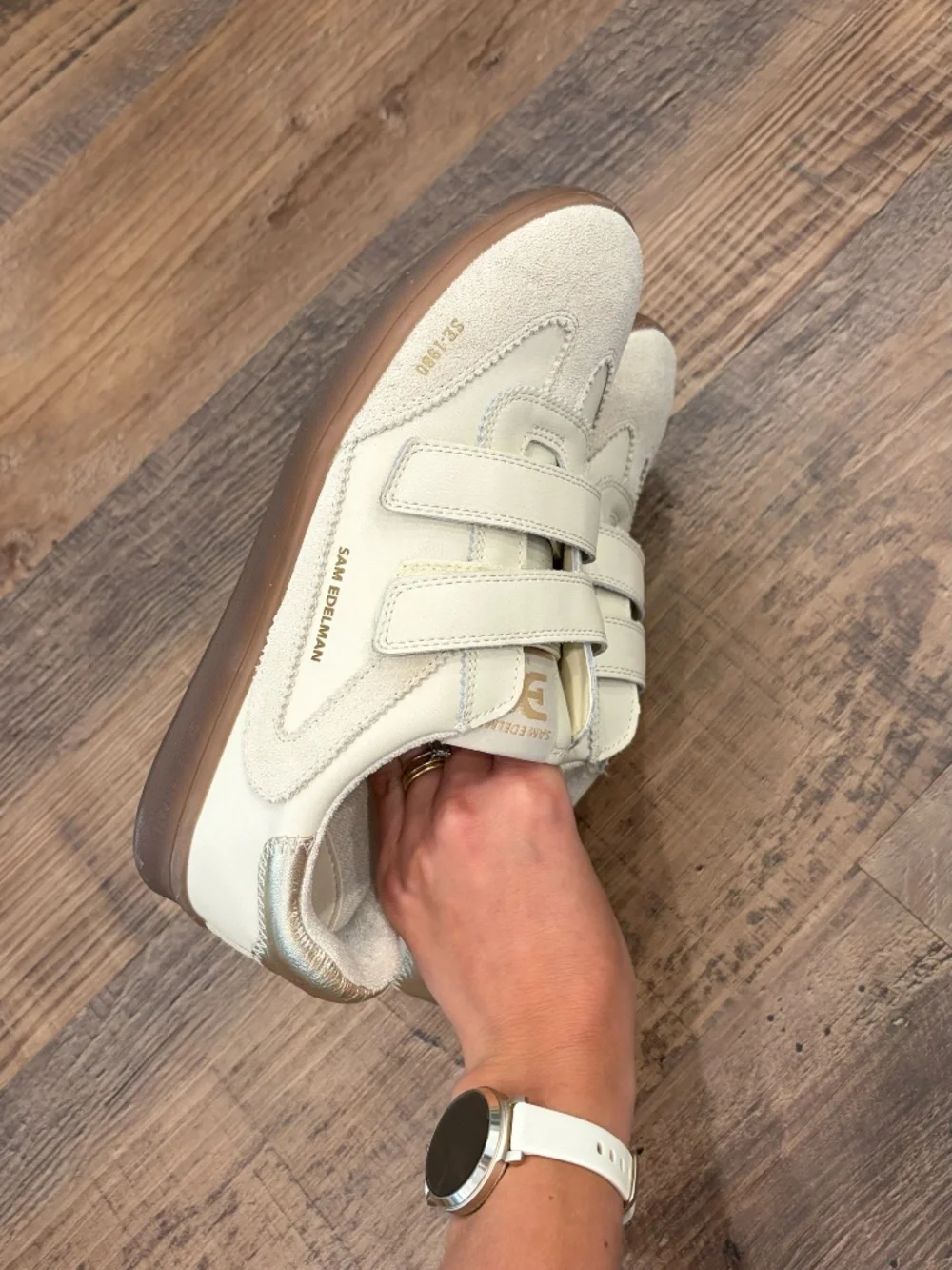 Sam Edelman Talia Sneakers - size 9